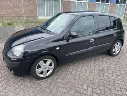 Zwart Gebruikt 2005 Renault Clio II Luxe Hatchback | € 1.450 (Goede deal)