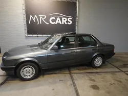 Grijs Gebruikt 1986 BMW 320 Sedan | € 9.900