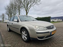 Beige Gebruikt 2005 Ford Mondeo Futura Hatchback | € 899 (Eerlijke prijs)