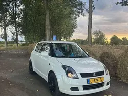 Wit Gebruikt 2007 Suzuki Swift Hatchback | € 4.000 (Iets duurder)