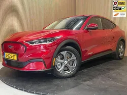 Rood Gebruikt 2021 Ford Mustang Mach-E SUV | € 28.895 (Iets duurder)