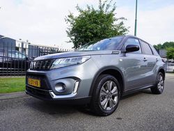 Grijs, metallic lak Gebruikt 2021 Suzuki Vitara SUV | € 17.945 (Goede deal)