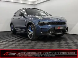 Blauw, metallic lak Gebruikt 2023 Lynk & Co 01 SUV | € 26.950 (Eerlijke prijs)