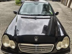 Gebruikt 2005 Mercedes C220 Avantgarde | € 2.500