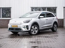 Grijs Gebruikt 2021 Kia e-Niro 4 SUV | € 21.699 (Super prijs)