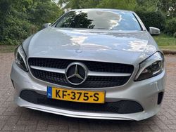 Zilver Gebruikt 2016 Mercedes A160 Ambition Hatchback | € 9.800 (Goede deal)