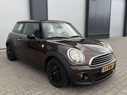Bruin Gebruikt 2011 Mini ONE Business Hatchback | € 4.499 (Eerlijke prijs)