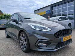 Grijs Gebruikt 2020 Ford Fiesta ST-Line Hatchback | € 14.895 (Eerlijke prijs)