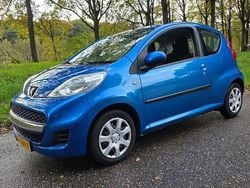 Blauw Gebruikt 2009 Peugeot 107 Hatchback | € 1.500 (Duur)