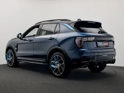 Blauw, metallic lak Gebruikt 2022 Lynk & Co 01 SUV | € 22.200 (Goede deal)