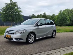Grijs Gebruikt 2012 Mercedes B180 Ambition MPV | € 13.950 (Iets duurder)