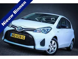 Wit Gebruikt 2016 Toyota Yaris Hybrid Business Edition Hatchback | € 9.950 (Eerlijke prijs)