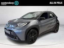 Grijs Nieuw 2024 Toyota Aygo Design Hatchback | € 23.707 (Iets duurder)