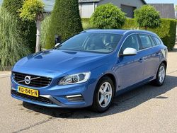 Blauw Gebruikt 2016 Volvo V60 Stationwagen | € 7.500 (Super prijs)