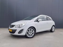 Wit Gebruikt 2012 Opel Corsa Color Edition Hatchback | € 4.450 (Eerlijke prijs)