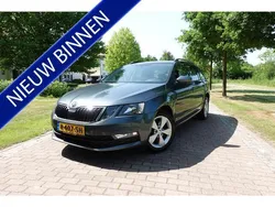 Grijs Gebruikt 2019 Skoda Octavia Business Line Stationwagen | € 14.450 (Iets duurder)