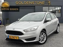 Grijs, metallic lak Gebruikt 2016 Ford Focus Titanium Hatchback | € 9.243 (Super prijs)