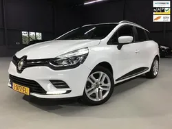 Wit, metallic lak Gebruikt 2020 Renault Clio GrandTour Zen Stationwagen | € 7.999 (Eerlijke prijs)