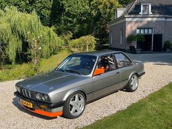 Grijs Gebruikt 1987 BMW 325 | € 12.450