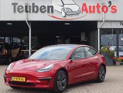 Rood Gebruikt 2020 Tesla Model 3 Standard Range Sedan | € 20.985 (Eerlijke prijs)