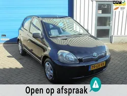 Zwart Gebruikt 2001 Toyota Yaris Hatchback | € 2.995 (Eerlijke prijs)