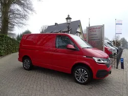 Rood Gebruikt 2020 VW T6.1 Highline Van | € 26.950 (Goede deal)