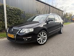Zwart Gebruikt 2010 VW Passat Highline Stationwagen | € 1.999 (Super prijs)