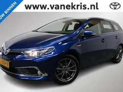 Blauw Gebruikt 2015 Toyota Auris Touring Sports Executive Stationwagen | € 14.950 (Iets duurder)