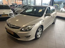 Beige Gebruikt 2011 Hyundai i30 Hatchback | € 4.650 (Eerlijke prijs)