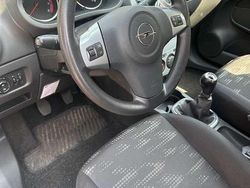 Grijs Gebruikt 2013 Opel Corsa Hatchback | € 4.750 (Eerlijke prijs)