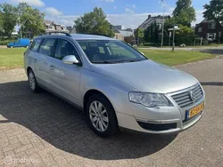 Grijs, metallic lak Gebruikt 2006 VW Passat Comfortline Stationwagen | € 1.500 (Goede deal)