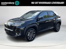 Rood Nieuw 2025 Toyota Yaris Cross Comfort SUV | € 35.949 (Eerlijke prijs)