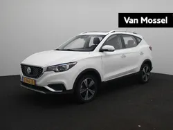 Wit Gebruikt 2020 MG ZS Luxury Sedan | € 15.495 (Eerlijke prijs)