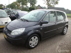 Grijs Gebruikt 2005 Renault Scénic II MPV | € 1.500 (Eerlijke prijs)