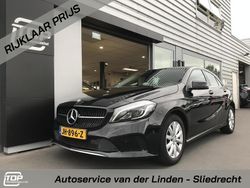 Zwart Gebruikt 2016 Mercedes A160 Ambition Hatchback | € 14.450 (Eerlijke prijs)
