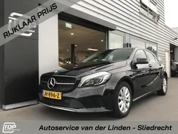 Zwart Gebruikt 2016 Mercedes A160 Ambition Hatchback | € 14.450 (Eerlijke prijs)