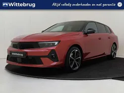 Rood Gebruikt 2024 Opel Astra Stationwagen | € 29.925 (Goede deal)
