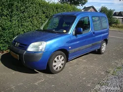 Blauw Gebruikt 2003 Peugeot Partner MPV | € 1.350 (Eerlijke prijs)