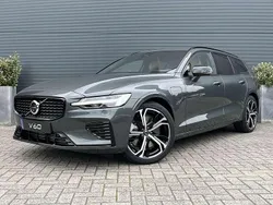 Groen, metallic lak Nieuw 2025 Volvo V60 Ultra Stationwagen | € 71.015