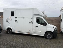 Wit Gebruikt 2024 Renault Master Cabriolet | € 55.995