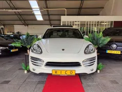 Zwart Gebruikt 2011 Porsche Cayenne SUV | € 11.999