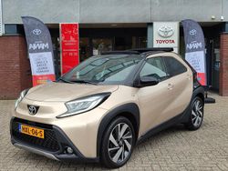 Beige Gebruikt 2022 Toyota Aygo X Premium SUV | € 18.999