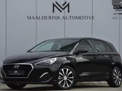 Zwart Gebruikt 2020 Hyundai i30 Premium Hatchback | € 19.990 (Goede deal)