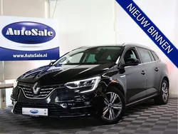 Zwart, metallic lak Gebruikt 2021 Renault Mégane GrandTour Stationwagen | € 18.944 (Goede deal)