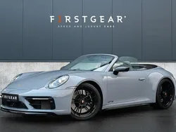 Porsche 911 Carrera 4 GTS