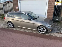 Bruin Gebruikt 2011 BMW 320 Luxury Line Stationwagen | € 5.995 (Eerlijke prijs)