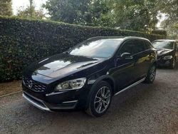 Zwart Gebruikt 2016 Volvo V60 CC Summum Stationwagen | € 17.500 (Super prijs)