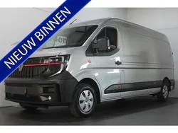 Grijs Nieuw 2024 Renault Master Van | € 31.945 (Goede deal)