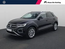 Zwart Gebruikt 2024 VW T-Roc Style SUV | € 32.440 (Goede deal)