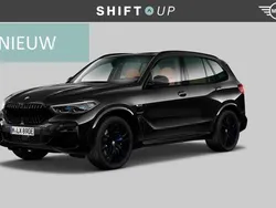 Zwart Gebruikt 2023 BMW X5 M Sport SUV | € 74.940 (Eerlijke prijs)